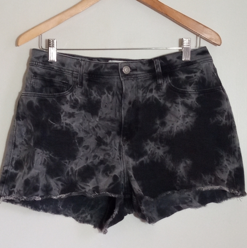 Hollister curvy high rise tie dye 3" mom short women's size 29W/9
